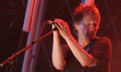 "Bodysnatchers" (Live at the Daydream Festival)