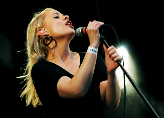 Photos: Annie / Stereolab [Tønsberg, Norway; 07/18/08]