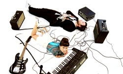 Asobi Seksu Prep New Single, Hit the Road