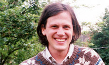 Jeff Mangum Guests on New Apples in Stereo LP