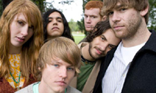 Annuals Picked to Open for Blonde Redhead