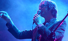 Cave, Doherty, Ferry Sing Disney Songs With Jarvis?!