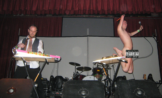 Services Member Gets Naked, Arrested at Faint Show