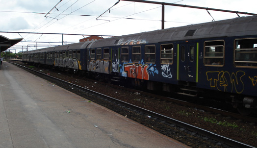 Roskilde Diary: Wednesday [Brandon Stosuy]
