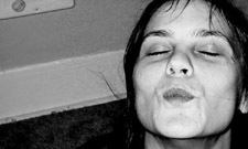 Scout Niblett Plots Fall Tour