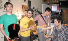 Meneguar Allow Strangers in Their House, Tour