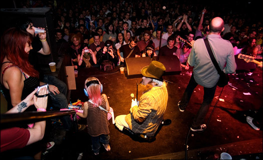 Photos: Bunny Meets Les Savy Fav