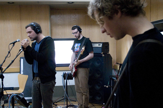 Photos: The Twilight Sad Live on KEXP [Chicago, IL; 10/04/07]