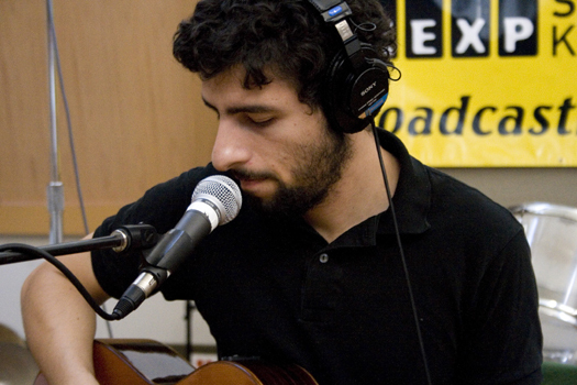 Photos: Jose Gonzalez Live on KEXP [Chicago, IL; 10/04/07]