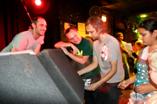 Photos: Fujiya & Miyagi at Camelot for Kids Benefit [Chicago, IL; 10/05/07]