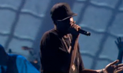 "American Dreamin" / "Fallin'" / "I Know" (Live on VH1's "Storytellers")