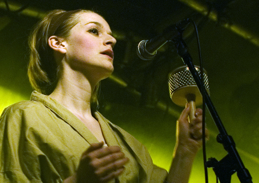 Photos: El Perro del Mar / Lykke Li [Bergen, Norway; 04/04/08]