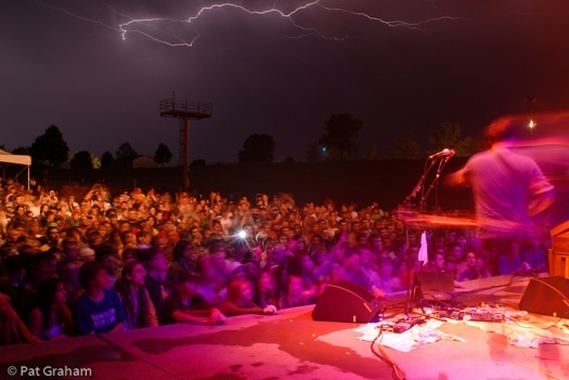 Photos: Modest Mouse Brave the Elements! [Council Bluffs, IA; 06/04/08]